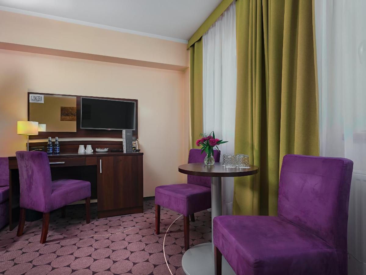 Aparthotel Lumen Cracovia Exterior foto