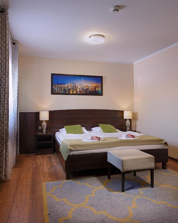 Aparthotel Lumen Cracovia Exterior foto